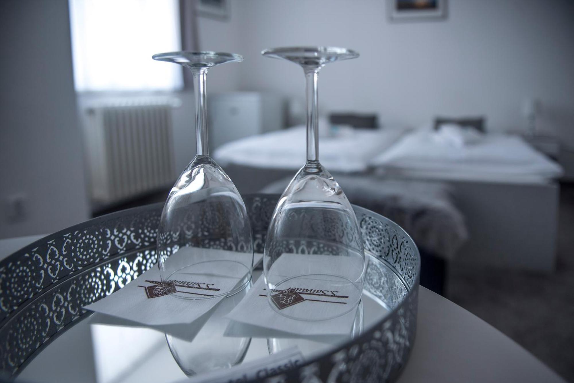 Classic Apartmany Trinec Bagian luar foto